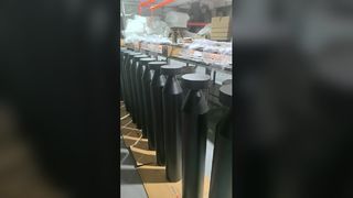 Przeciwwybuchowa lampa LED High Bay o mocy 100 W, o stopniu ochrony IP66 i soczewce ze szkła hartowanego do zastosowań niebezpiecznych