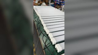 Przeciwwybuchowa lampa liniowa IP66 ATEX o wydajności 210 lm/w i 5-letniej gwarancji