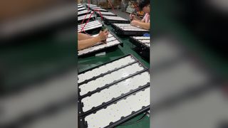 Obejrzyj: Aluminiowe lampy LED — zbudowane tak, aby przetrwać na zewnątrz