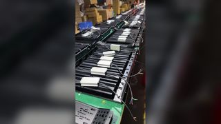 Reflektor stadionowy LED o mocy 1600 W. Super jasne oświetlenie zewnętrzne