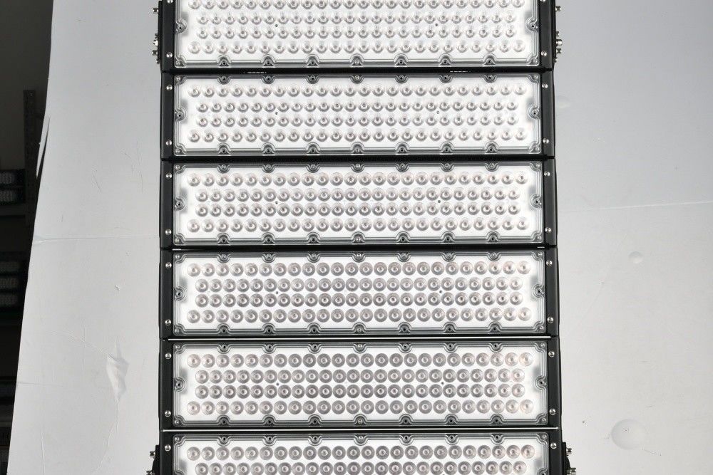 Oświetlenie Stadionu Aluminium Pc 250w 500w 750w 1000w 1250w 1500w 2000w Led Wysoki Maszt
