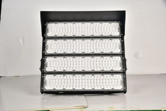 IP65 wodoodporne światło wysokiego mastu LED z żywotnością 50 000 godzin i regulowanym kątem wiązki dla stadionów